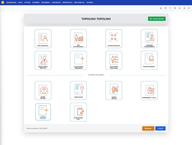 Schermata reale del CRM KIRKIMed: cartella del lavoratore di prova «TOPOLINO TOPOLINO» con le sezioni Dati anagrafici, Dati occupazionali, Fattori di rischio, Anamnesi intercorrente, Esame clinico obiettivo, Accertamenti integrativi, Valutazioni conclusive e Giudizio idoneità, più le sezioni opzionali Esame rachide, Esame alcol, Segni e sintomi, Dipendenze / C.A.G.E., Ulteriori accertamenti integrativi e Altre notizie utili. In alto i pulsanti Stampa moduli; in basso Referti e Chiudi.